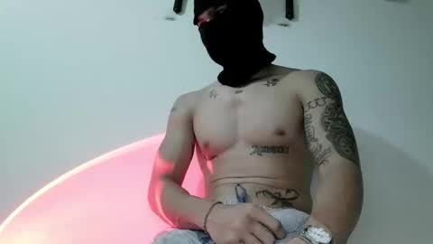 Snapshot of srghost333 chatting on March 2026 04:41:01 AM srghost333 online show from March 2026 04:41:01 AM