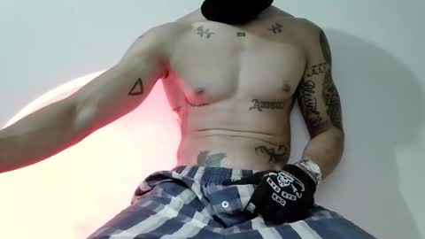 Snapshot of srghost333 chatting on March 2026 04:07:02 AM srghost333 online show from March 2026 04:07:02 AM