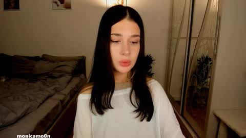 Snapshot of ssash1mii chatting on October 2025 10:41:01 PM Hey guys i miss you so much online show from October 2025 10:41:01 PM