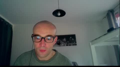 Snapshot of ssenzo chatting on December 2024 07:06:02 AM ssenzo online show from December 2024 07:06:02 AM