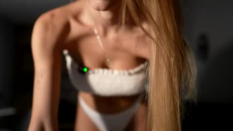 Scarlett online show from February 2026 03:41:02 PM