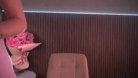 Kate online show from September 2025 05:11:02 AM