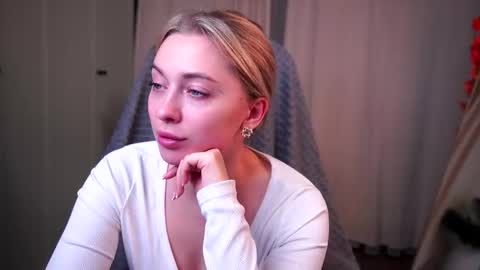 Kate online show from November 2025 02:54:01 PM