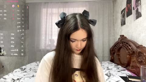 Snapshot of st_annia chatting on November 2025 11:34:01 AM Emily online show from November 2025 11:34:01 AM