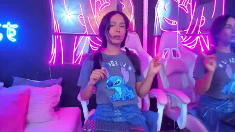 Snapshot of staarlightt chatting on October 2025 09:04:02 PM staarlightt online show from October 2025 09:04:02 PM