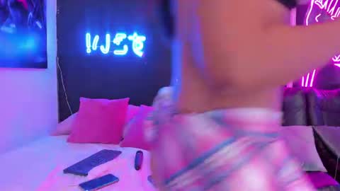 staarlightt online show from June 2026 01:32:02 AM