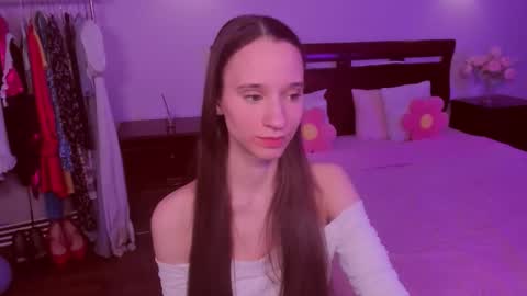 Snapshot of staceycutie chatting on February 2026 05:30:01 PM StaceyCutie online show from February 2026 05:30:01 PM