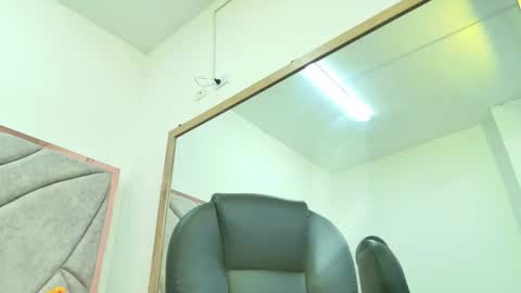 Snapshot of staceylee_ chatting on November 2025 09:15:02 PM Stacey lee online show from November 2025 09:15:02 PM