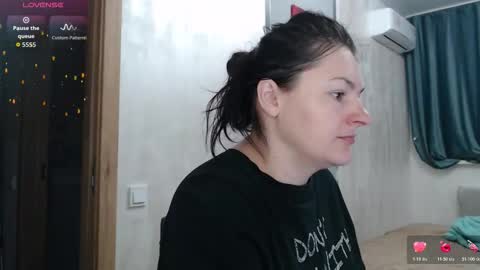 Snapshot of stacy_davise chatting on November 2025 07:04:02 PM STACY online show from November 2025 07:04:02 PM