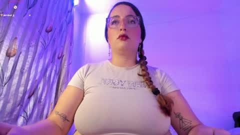 Snapshot of stacy_millerr chatting on April 2026 10:48:01 PM Stacy Boobs online show from April 2026 10:48:01 PM