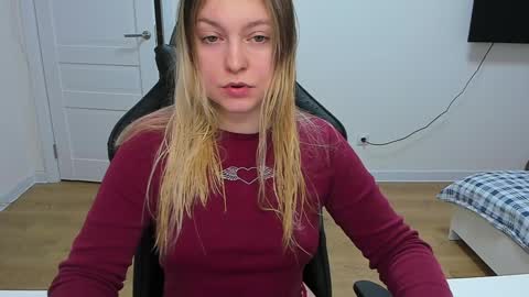 Snapshot of stacy_miraclee chatting on December 2024 07:59:02 AM Stacy online show from December 2024 07:59:02 AM