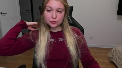 Snapshot of stacy_miraclee chatting on September 2025 02:40:02 PM Stacy online show from September 2025 02:40:02 PM