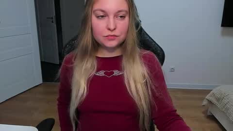 Stacy  online show from November 2025 04:28:01 PM