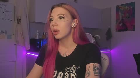 Stacy online show from December 2024 09:28:02 PM