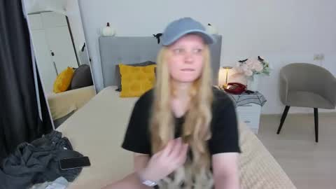 Snapshot of stacy_starrrr chatting on October 2025 09:11:01 AM Stacy online show from October 2025 09:11:01 AM