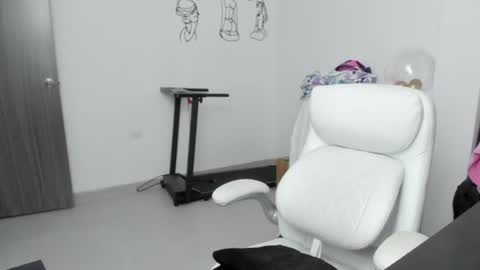 Zulma Yisset online show from June 2026 02:53:01 AM