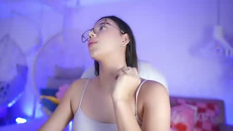 Snapshot of stacycooper_ chatting on June 2026 07:03:02 PM stacycooper_ online show from June 2026 07:03:02 PM