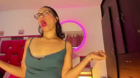 stacy fox online show from June 2026 03:35:01 PM