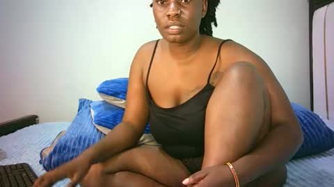 Snapshot of stacyweet chatting on November 2025 05:07:01 AM Stacysweet chocolate online show from November 2025 05:07:01 AM