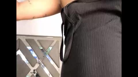 stan_blu online show from November 2025 09:19:02 AM