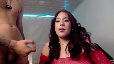 Stand and Rose online show from November 2025 02:33:01 AM