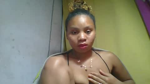 stanella08 online show from May 2026 07:01:02 PM