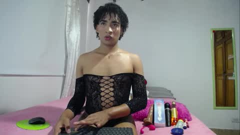 Stannly  online show from September 2025 08:30:02 PM