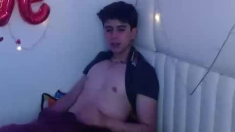 Snapshot of star_boyx chatting on February 2025 11:15:01 PM star_boyx online show from February 2025 11:15:01 PM
