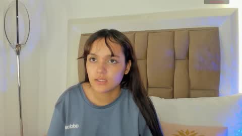 Snapshot of star_doll51 chatting on October 2025 08:01:01 AM Star Doll online show from October 2025 08:01:01 AM