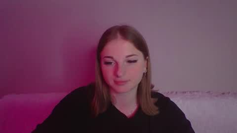 Snapshot of star_girlish chatting on October 2025 07:41:01 PM star_girlish online show from October 2025 07:41:01 PM