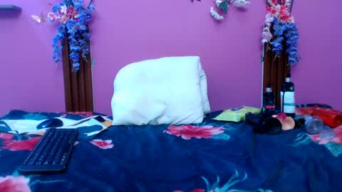 alejandra online show from June 2026 08:07:02 PM