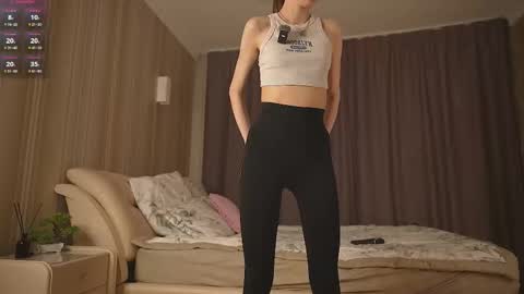 Chloe online show from March 2026 11:37:01 AM