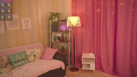 Chloe online show from March 2026 11:33:02 AM