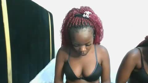 Snapshot of stargirl_lia chatting on November 2025 06:19:02 PM lia online show from November 2025 06:19:02 PM