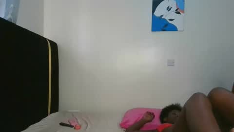 Snapshot of stargirl_lia chatting on November 2025 08:28:01 AM lia online show from November 2025 08:28:01 AM