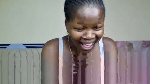 Snapshot of staria_luxe chatting on October 2025 05:45:02 PM staria_luxe online show from October 2025 05:45:02 PM