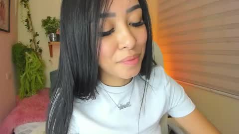 Snapshot of starlie_ chatting on January 2025 03:33:02 AM Alisson online show from January 2025 03:33:02 AM
