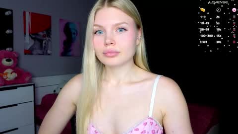 Caroline online show from February 2026 09:25:02 AM