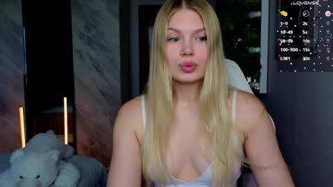Caroline online show from May 2026 02:52:01 AM