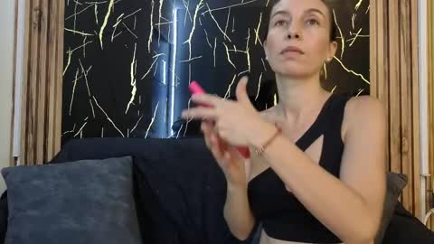 starlight_mature23_aws online show from May 2026 08:26:01 PM