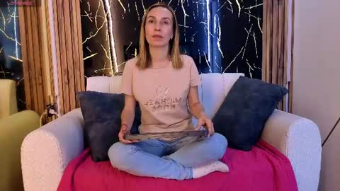 starlight_mature23_aws online show from June 2026 09:32:02 PM