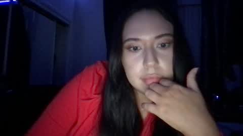 starlitdreams777 online show from March 2025 05:51:01 AM