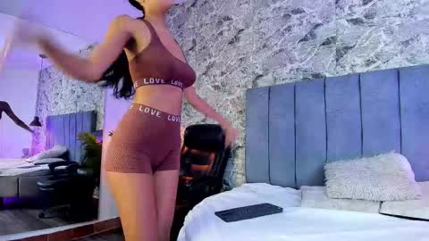 Sofia online show from September 2025 11:21:02 AM