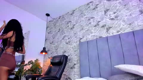 Sofia online show from October 2025 11:41:02 AM