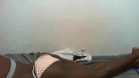 Snapshot of starry_sweetie chatting on October 2025 06:09:01 AM sweetgirl online show from October 2025 06:09:01 AM