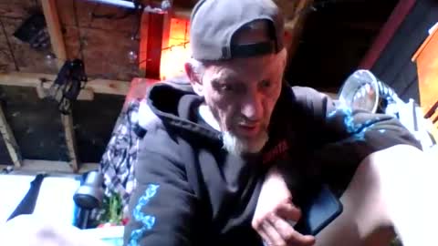 starskihutchee690568 online show from February 2026 06:56:01 PM