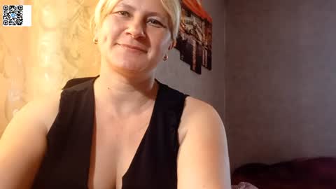 Snapshot of starvibe1010 chatting on June 2026 07:11:02 AM Helen online show from June 2026 07:11:02 AM
