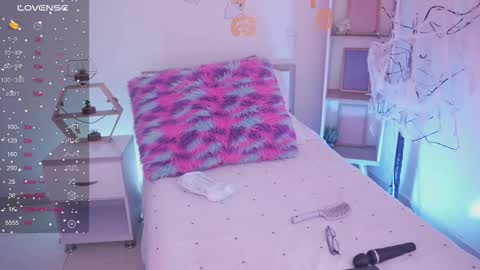 Snapshot of starwitch_ chatting on October 2025 07:38:02 PM Yoko online show from October 2025 07:38:02 PM