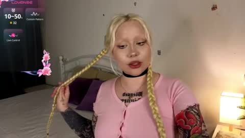 Stasya online show from March 2026 08:33:01 PM