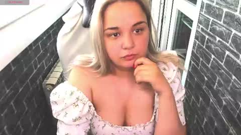 Snapshot of stasya_sunshine chatting on June 2026 02:44:01 AM stasya_sunshine online show from June 2026 02:44:01 AM
